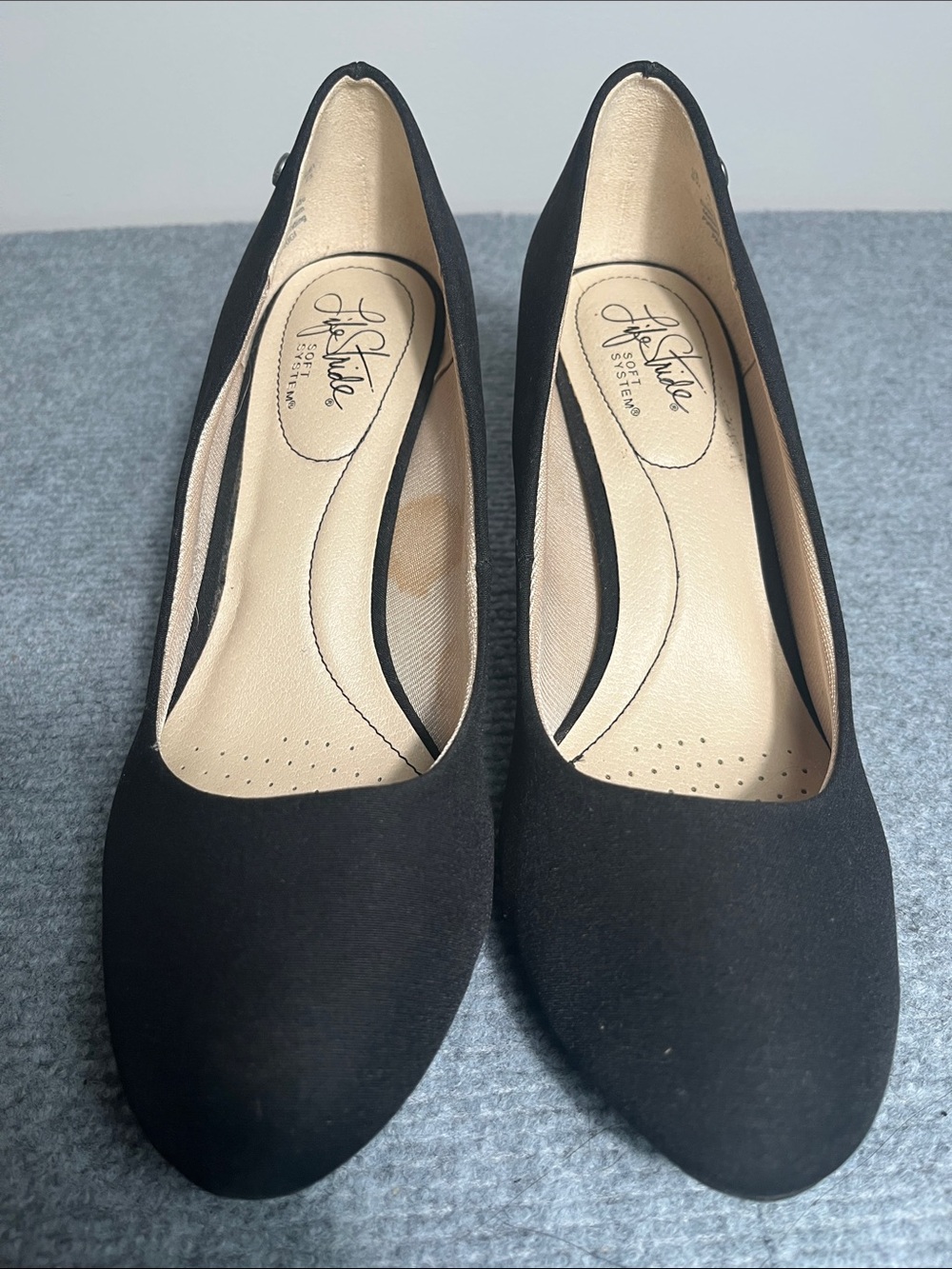 Life Stride Black Women's Round-Toe Comfort Pumps Stain on inside of shoe